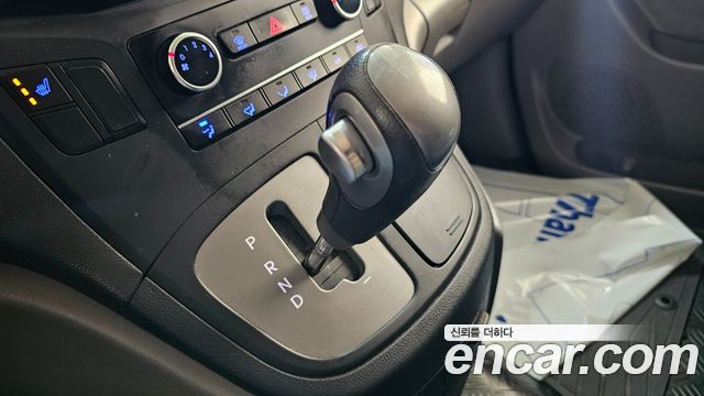 Hyundai Starex 2016 — photo 9