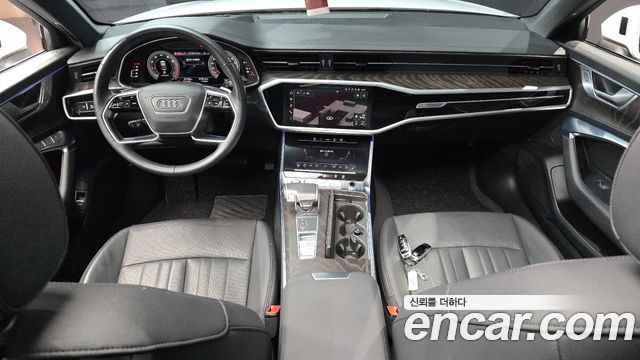 Audi A6 2022 — photo 10