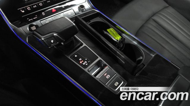 Audi A6 2022 — photo 12
