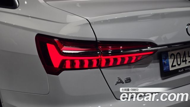 Audi A6 2022 — photo 9
