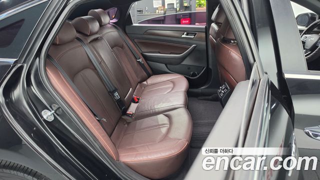 Hyundai Sonata 2018 — photo 18