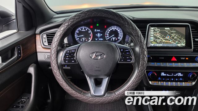 Hyundai Sonata 2018 — photo 19
