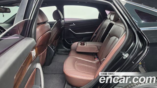 Hyundai Sonata 2018 — photo 16