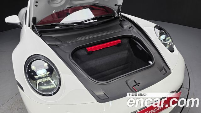 Porsche 911 2021 — photo 6