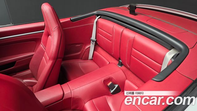 Porsche 911 2021 — photo 16