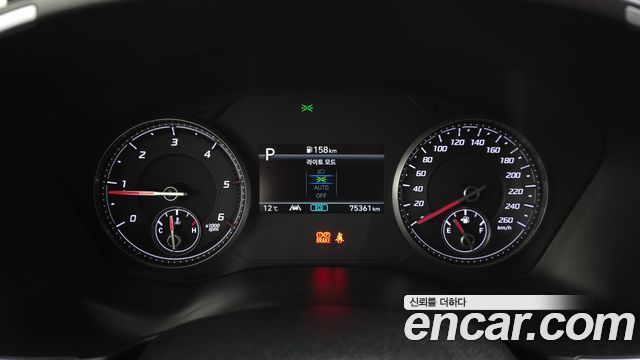 Hyundai Santafe 2022 — photo 11