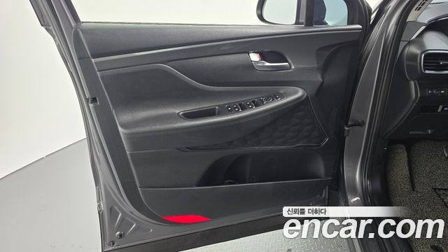 Hyundai Santafe 2022 — photo 14