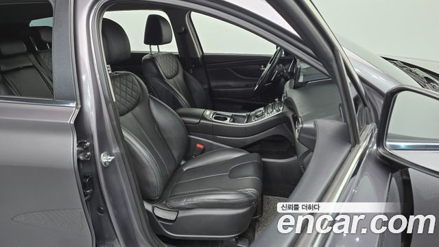 Hyundai Santafe 2022 — photo 16