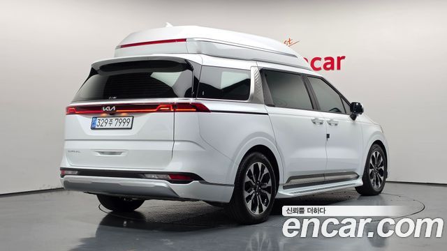 Kia Canival 2022 — photo 2