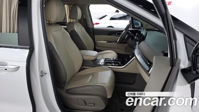 Kia Canival 2022 — photo 17