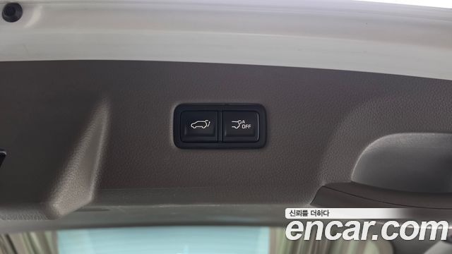 Kia Canival 2022 — photo 24