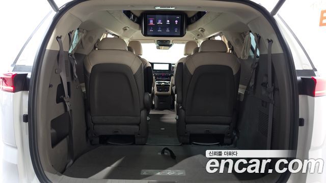 Kia Canival 2022 — photo 25