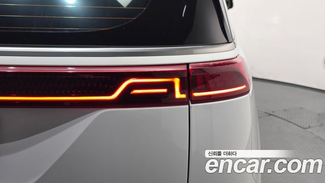 Kia Canival 2022 — photo 9