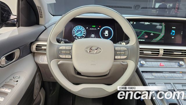 Hyundai Nexo 2023 — photo 13