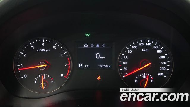 Kia K7 2016 — photo 11
