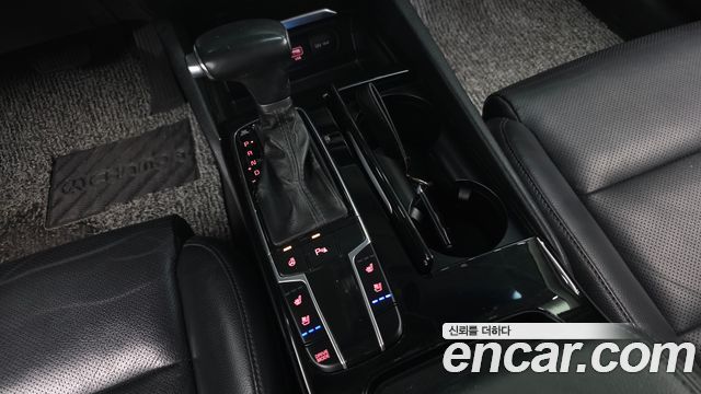 Kia K7 2016 — photo 12