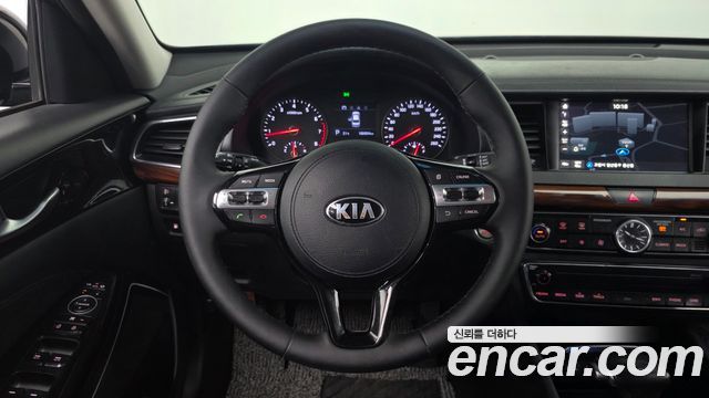 Kia K7 2016 — photo 19