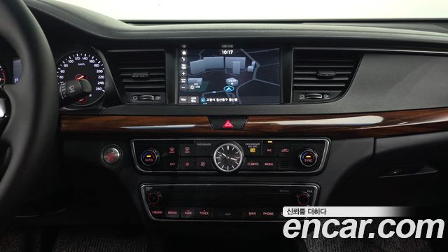 Kia K7 2016 — photo 20