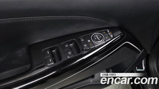 Kia K7 2016 — photo 23