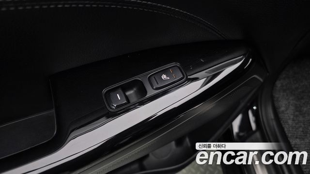 Kia K7 2016 — photo 25