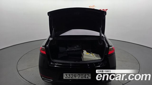Kia K7 2016 — photo 26