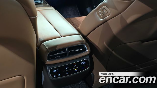 Genesis G80 2021 — photo 28