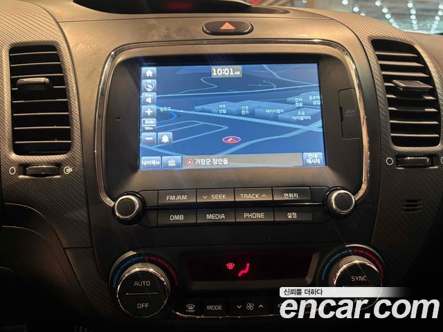 Kia K3 2017 — photo 13