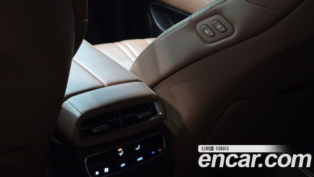 Genesis G80 2022 — photo 27