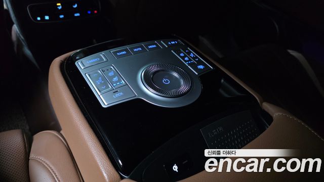 Genesis G80 2022 — photo 28