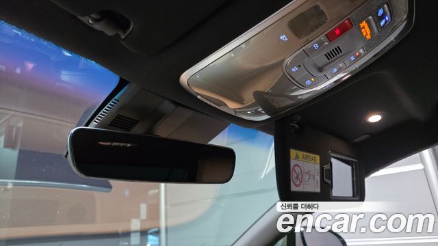 Genesis G80 2022 — photo 30