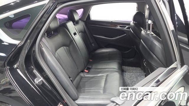 Hyundai Genesis 2014 — photo 17