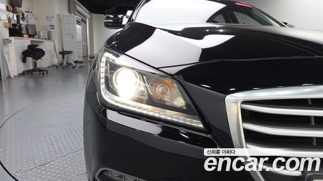 Hyundai Genesis 2014 — photo 8