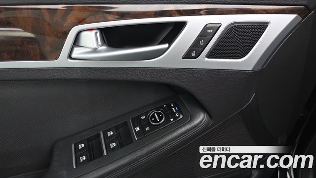Hyundai Genesis 2014 — photo 29