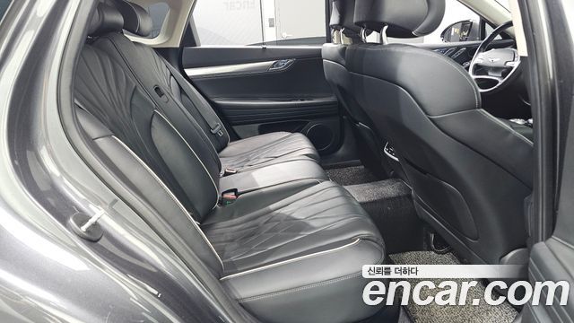 Genesis G80 2021 — photo 17