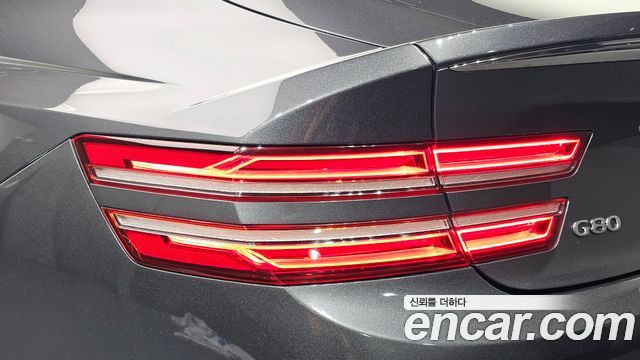 Genesis G80 2021 — photo 9