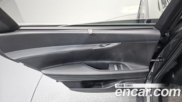 Genesis G80 2021 — photo 15