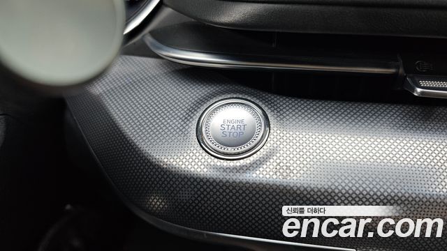 Genesis G80 2021 — photo 27