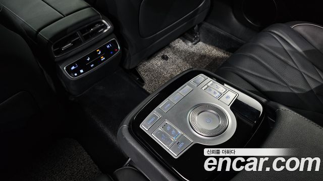 Genesis G80 2021 — photo 30