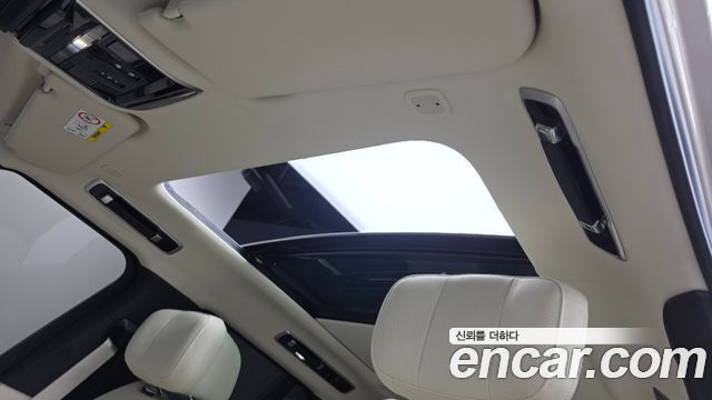 Land Rover Range Rover 2026 — photo 24