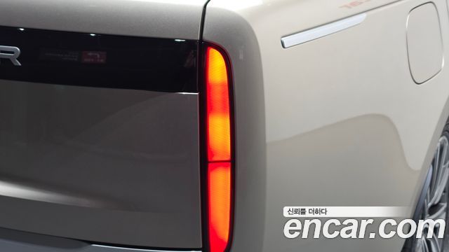 Land Rover Range Rover 2026 — photo 9