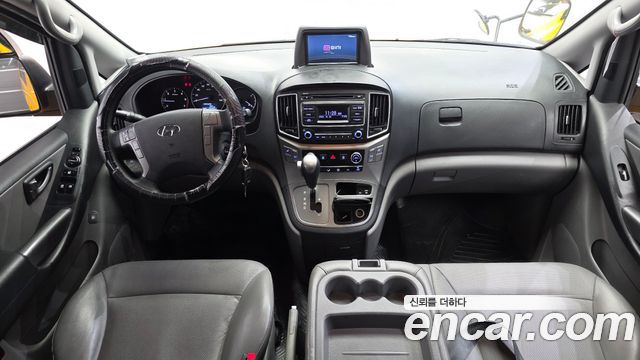 Hyundai Starex 2018 — photo 10