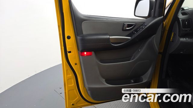 Hyundai Starex 2018 — photo 14