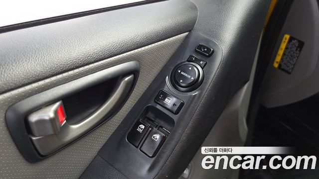 Hyundai Starex 2018 — photo 28