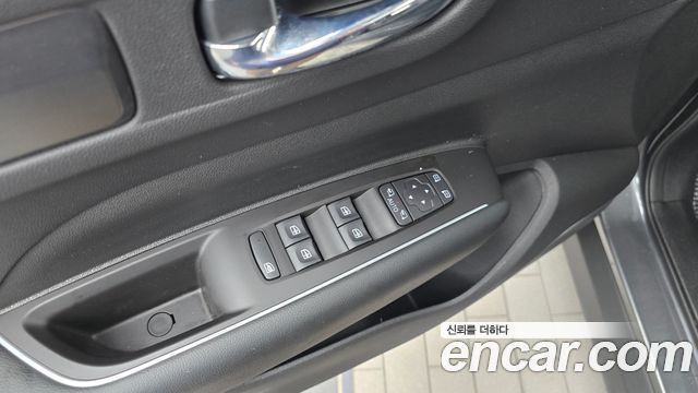 Renault Korea QM6 2023 — photo 28