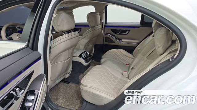 Mercedes-Benz S-Class 2022 — photo 17