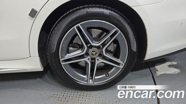 Mercedes-Benz S-Class 2022 — photo 7