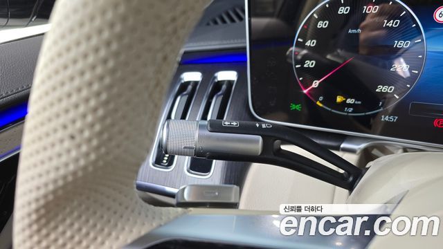 Mercedes-Benz S-Class 2022 — photo 29