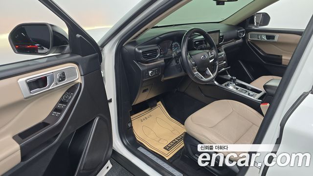 Ford Explorer 2020 — photo 13