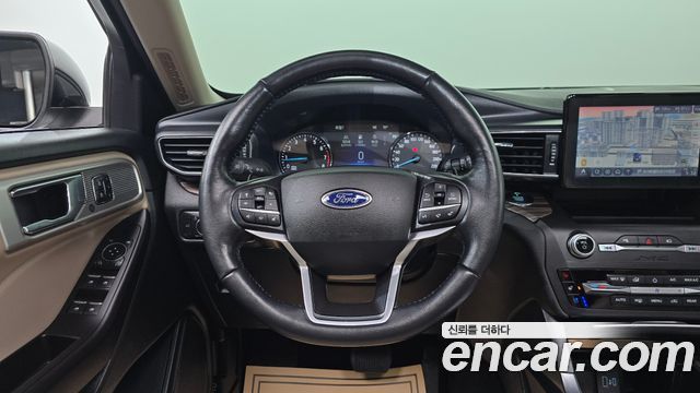 Ford Explorer 2020 — photo 18