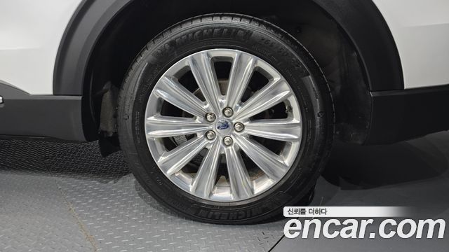 Ford Explorer 2020 — photo 7